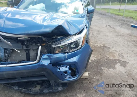 2021 Subaru Forester Premium из США, поврежденный, VIN JF2SKAFC8MH476063